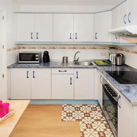 Apartamento Om Con Piscina Y Vistas Al Mar